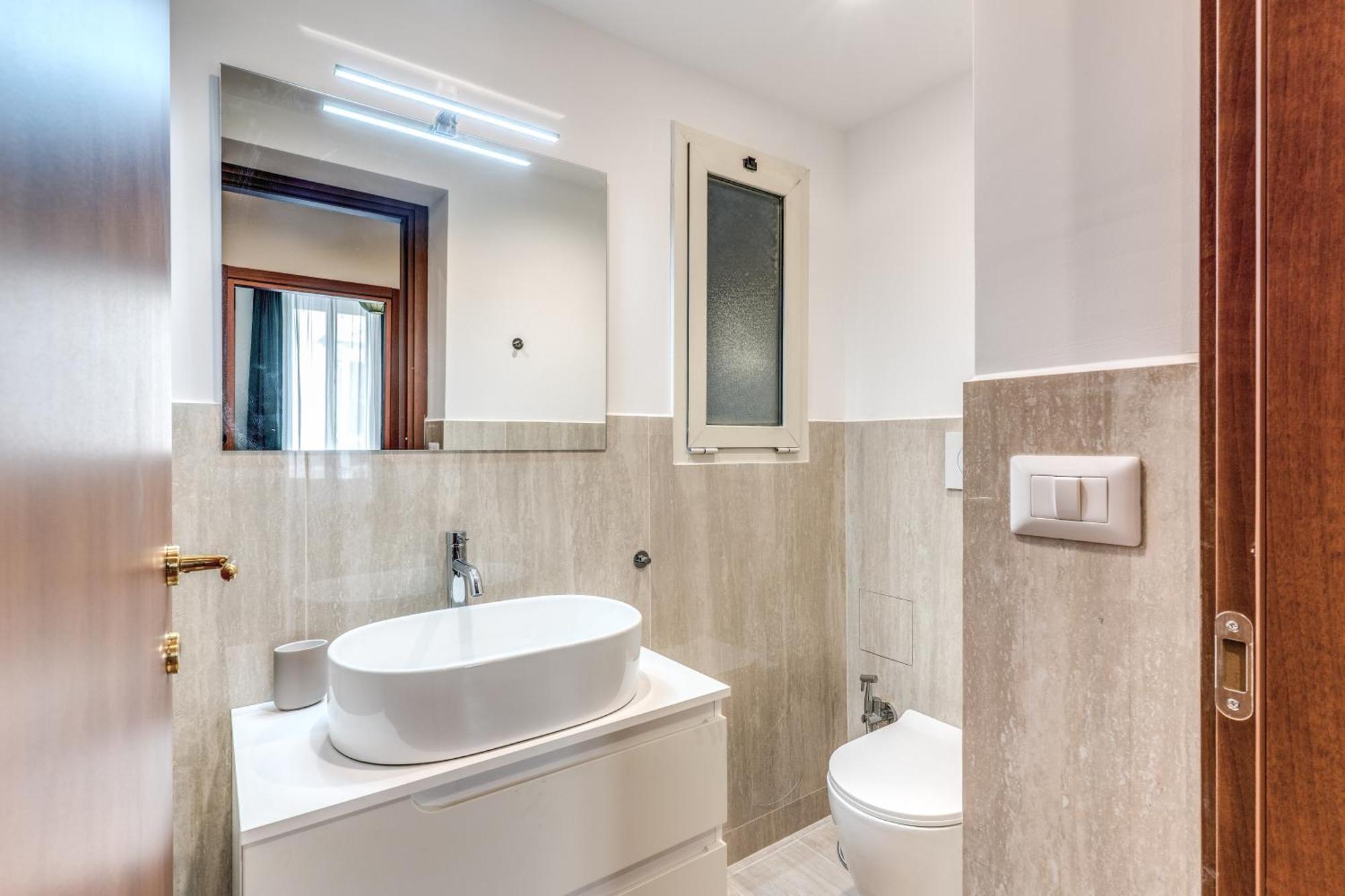 Appartement Downtown Srl - The Great Court